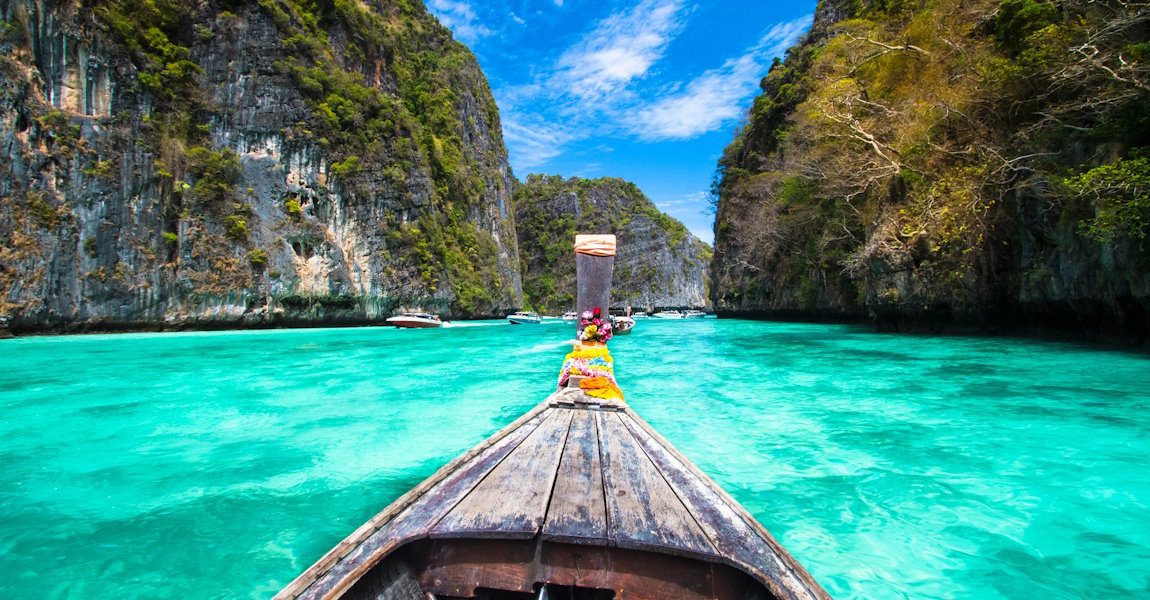 Kho Phi Phi mit Boot erkunden