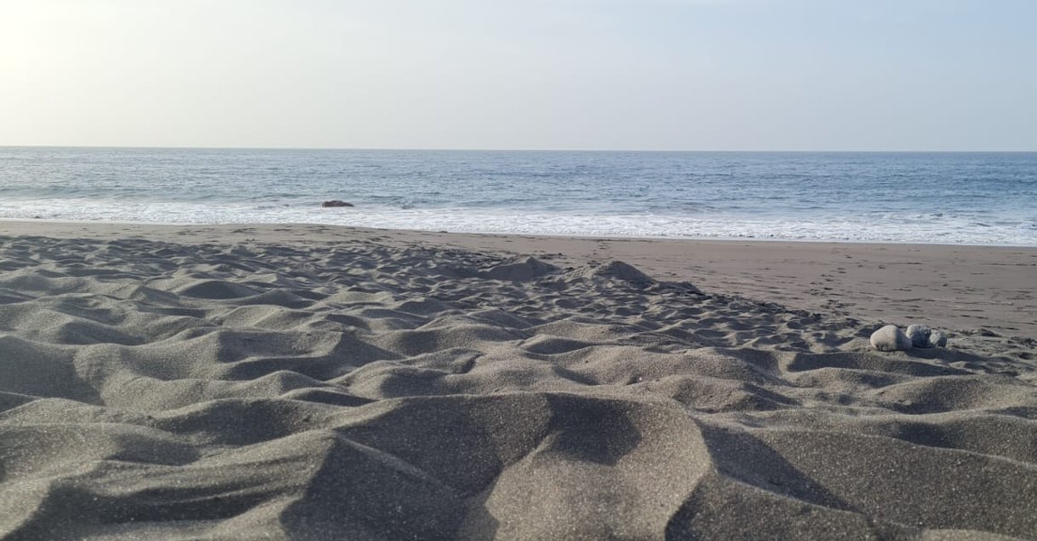 Playa Puertito schwarzer Sandstrand